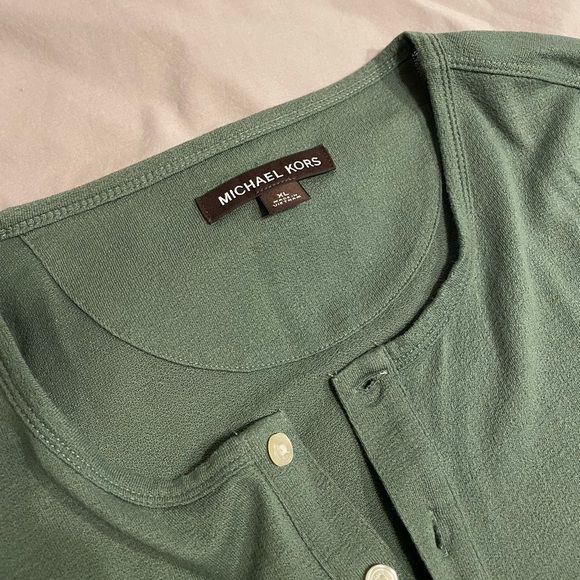Michael Kors Henley T-Shirt - Men’s XL - Picture 2 of 4